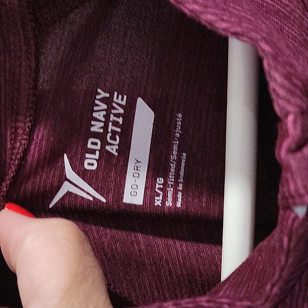 Old Navy Active Go-Dry Quarter Zip Performance Top - Picture 5 of 10
